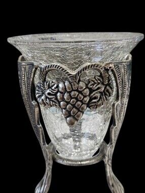 5 Grape M-1/2" Vintagotif Metal Crackled Glass Vase Holder